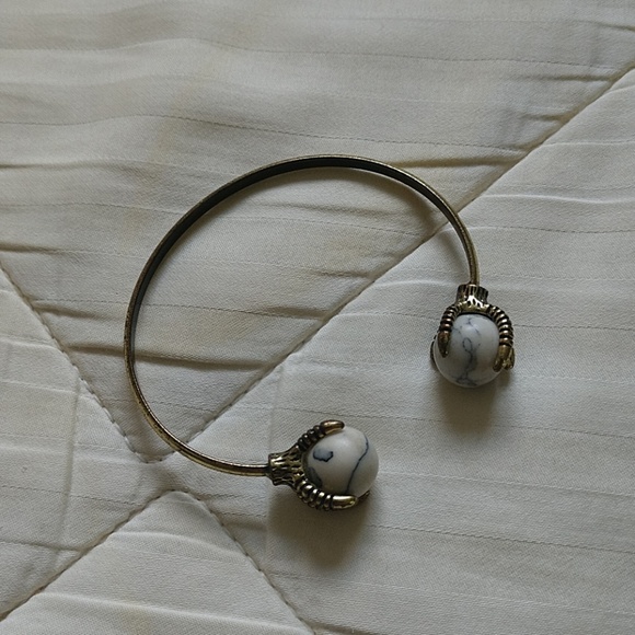 Jewelry - Bracelet